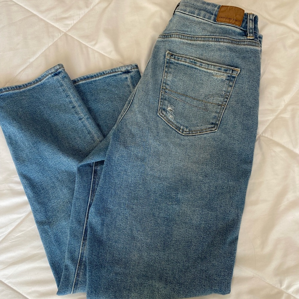 American Eagle curvy mom jean. Size 8.